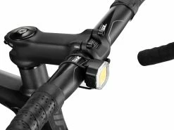 Eclairage Cast 30 Combo 8 Eclairage Cast 30 Combo -BIKES Soldes CAST 30 COMBO 400000222 3